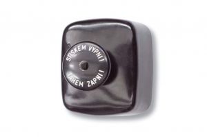 Spínač tahem zapni stiskem vypni 16A  35303-10